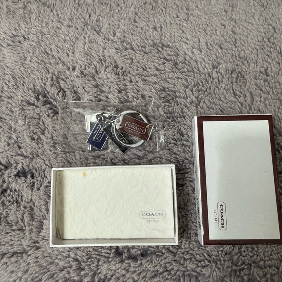 Coach Multicolor Logo Keychain - Vintage Collectible - Picture 6 of 8